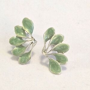 Vintage Dainty Green Enamel Floral Theme Clip On Earrings.